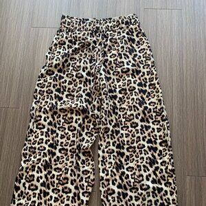 Zara linen blend animal print wide leg trousers, Size M, NWT $40